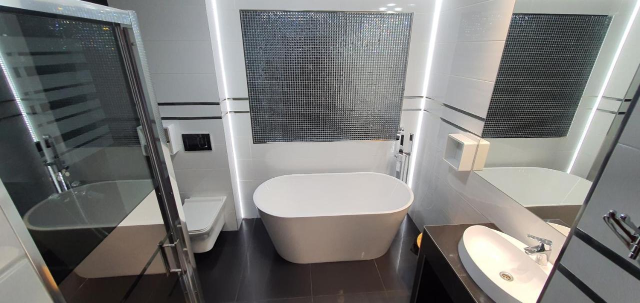 Hotel Bursztynowy Jozefow na Wisla Kültér fotó