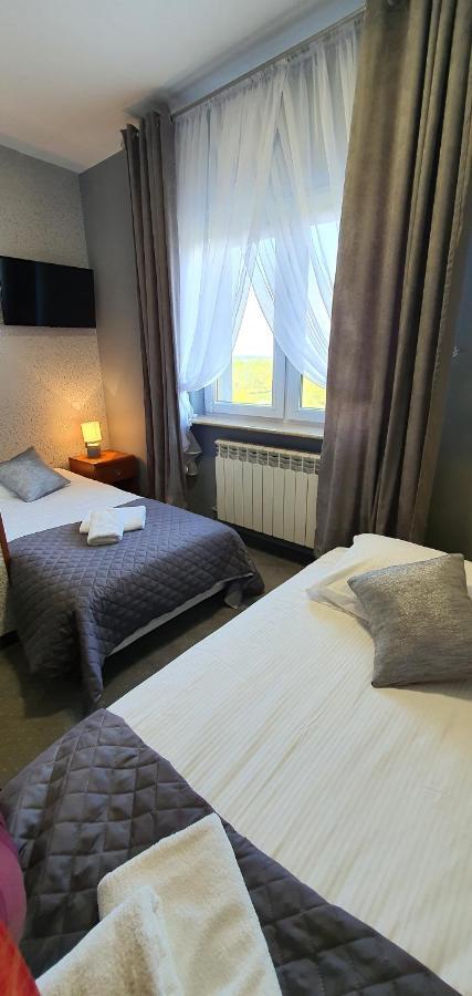 Hotel Bursztynowy Jozefow na Wisla Kültér fotó