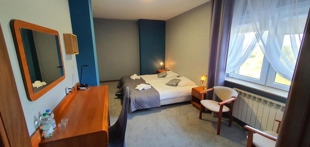 Hotel Bursztynowy Jozefow na Wisla Kültér fotó