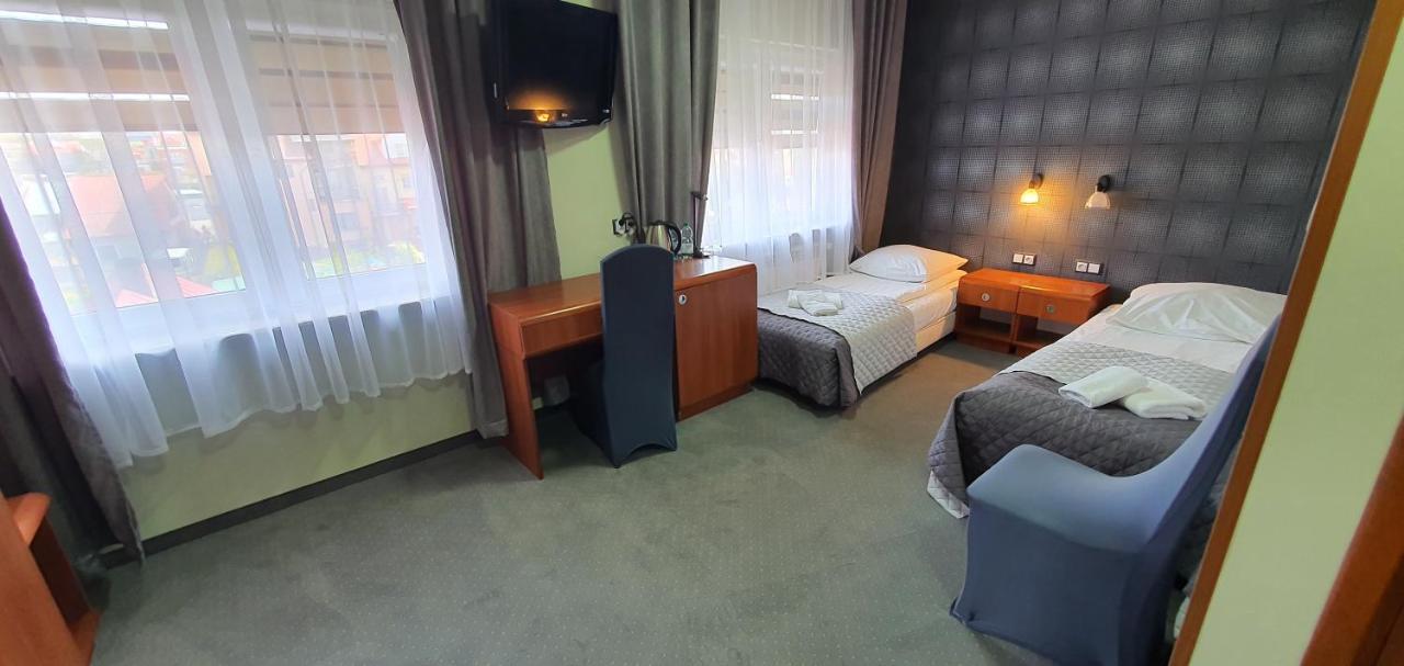 Hotel Bursztynowy Jozefow na Wisla Kültér fotó