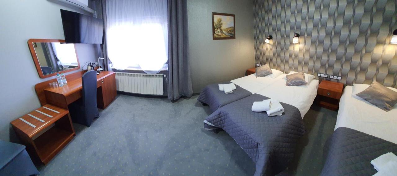 Hotel Bursztynowy Jozefow na Wisla Kültér fotó