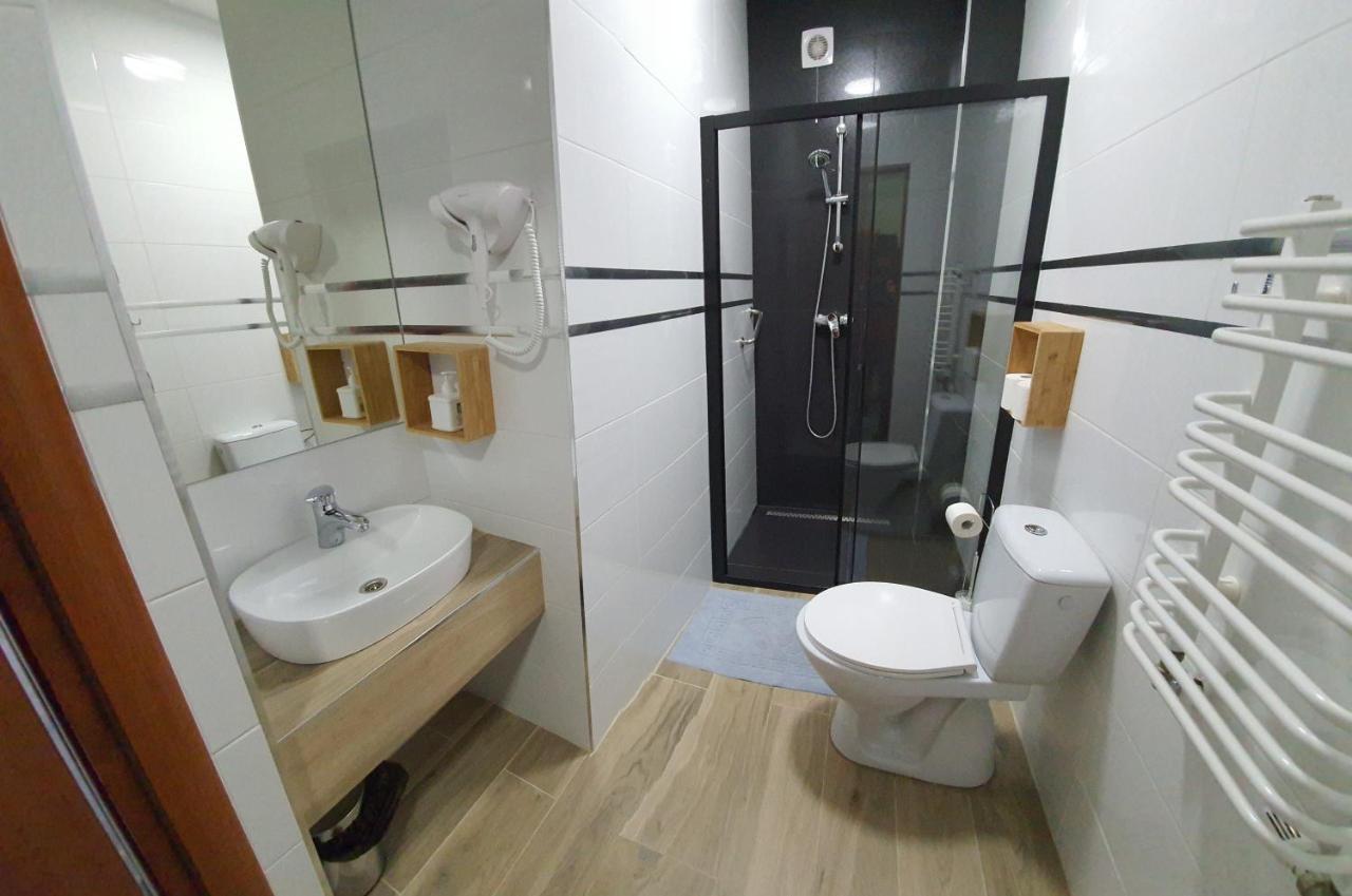 Hotel Bursztynowy Jozefow na Wisla Kültér fotó