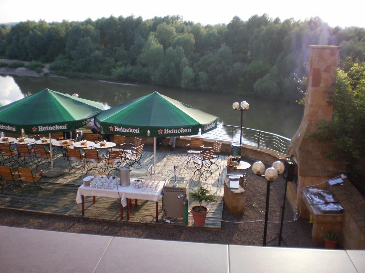 Hotel Bursztynowy Jozefow na Wisla Kültér fotó