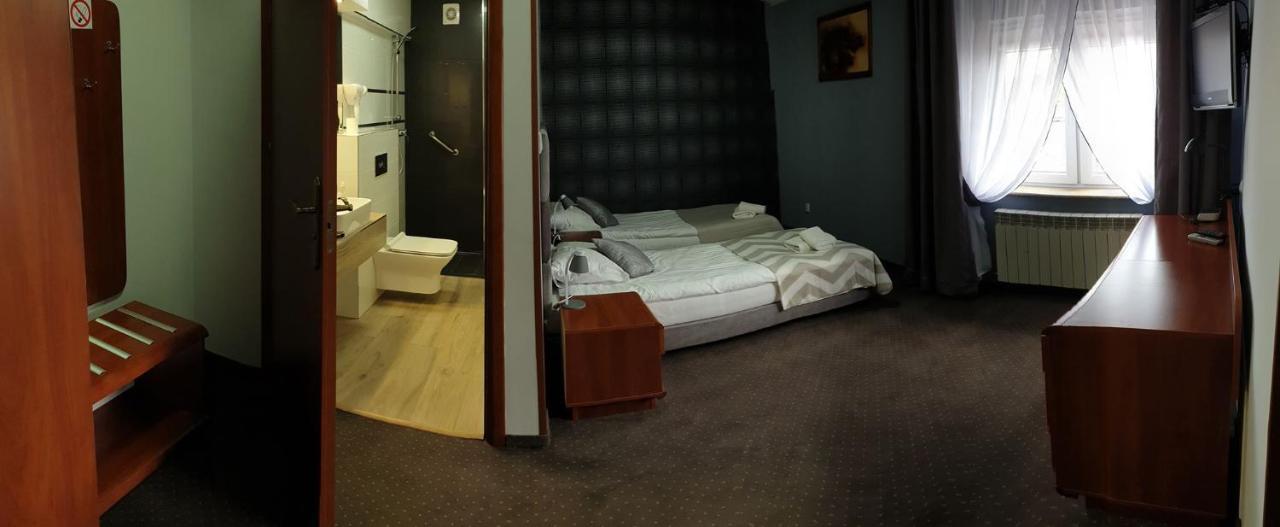 Hotel Bursztynowy Jozefow na Wisla Kültér fotó