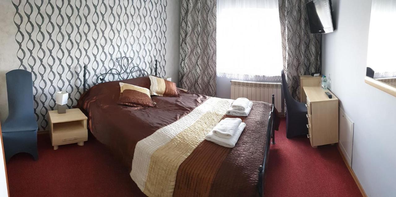 Hotel Bursztynowy Jozefow na Wisla Kültér fotó